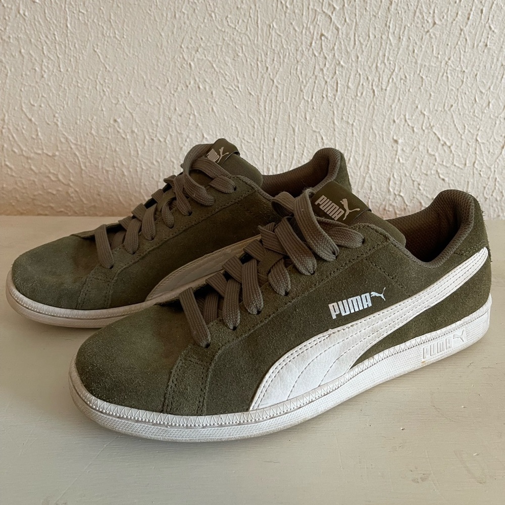 Olive Green Suede Pumas Size 8